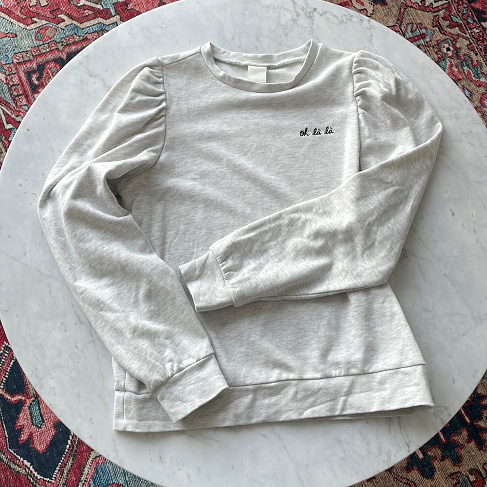 H&M NWOT puff-sleeve sweatshirt